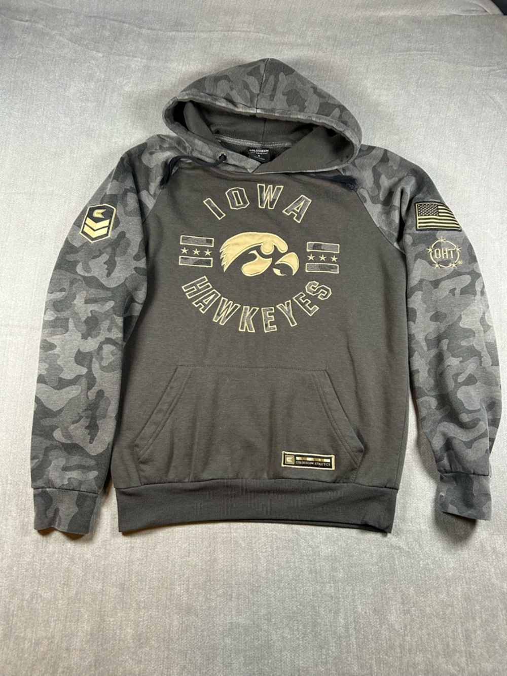 Colosseum Iowa Hawkeyes OHT Black & Gray Camo Crewneck Sweatshirt Size Small